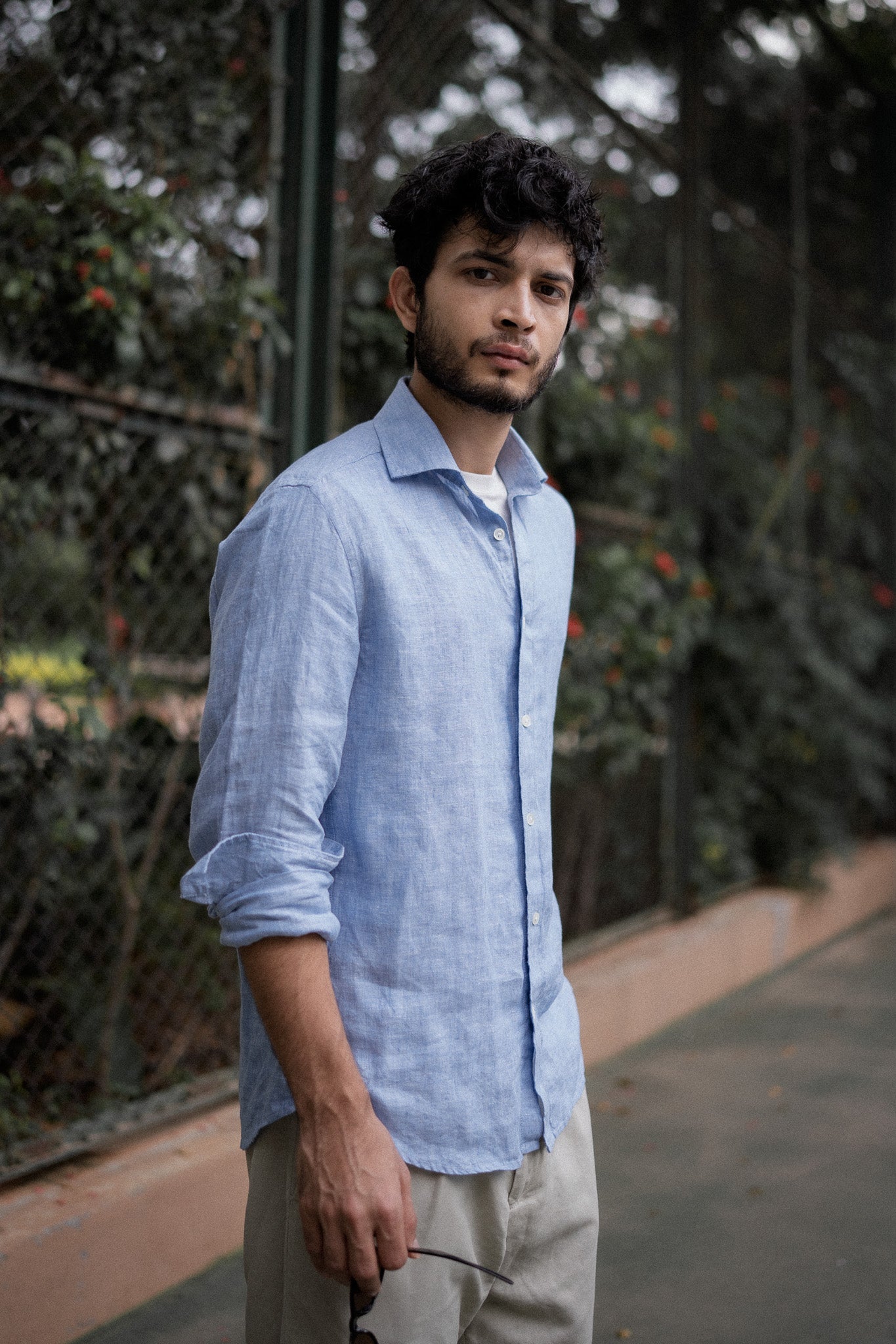 The Baird McNutt Irish Linen Shirt - Chambray Blue